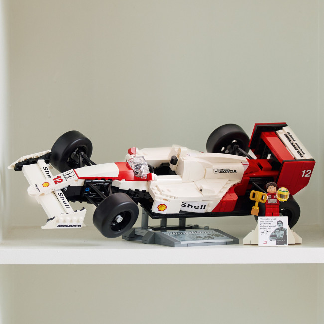 10330 McLaren MP4/4 un Ayrton Senna