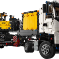 42175 LEGO Technic Kravas auto Volvo FMX un elektriskais ekskavators EC230